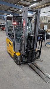 Robson Kay - Auction Date: 2025-12-09 - Category: Fork Lift Trucks, Material Handling & Packaging